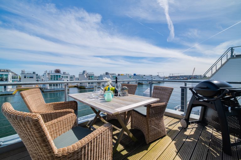 Schwimmendes Haus An Bord 1 Olpenitz