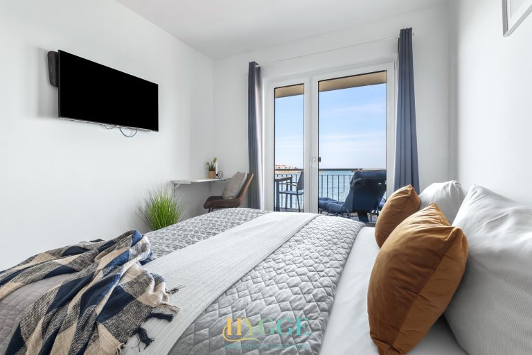 HYGGE_LODGE18_L18_3020_2048_mit_logo