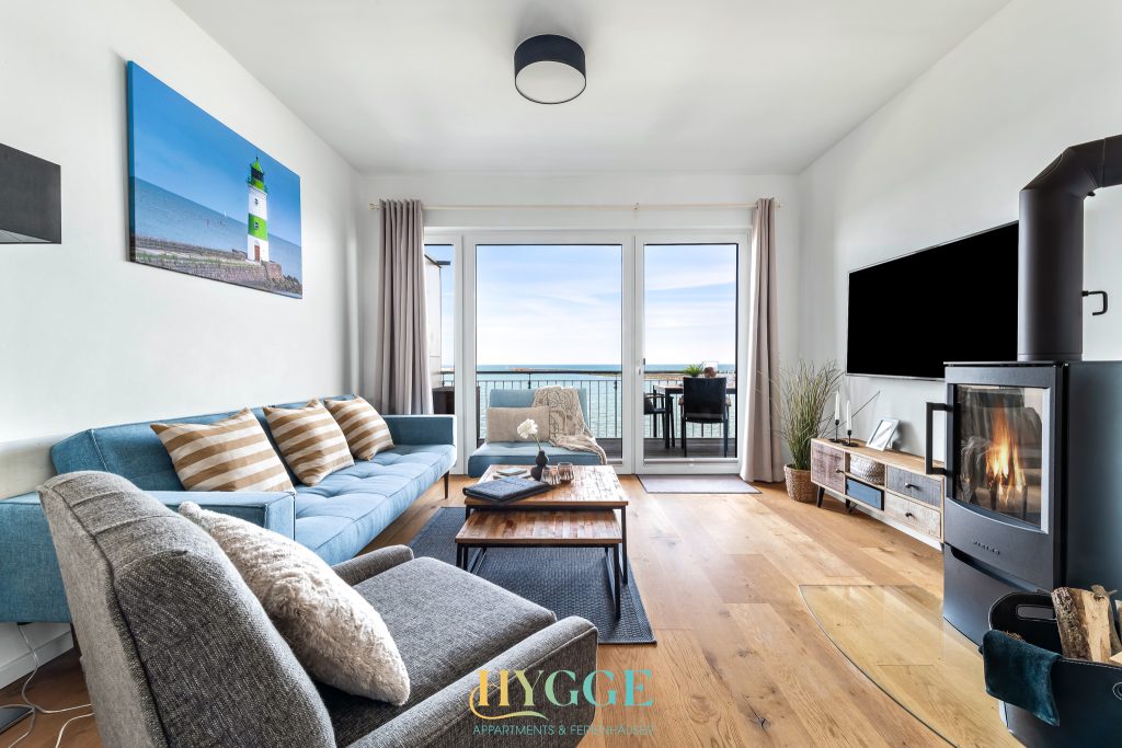 HYGGE_LODGE18_L18_3060_2048_mit_logo